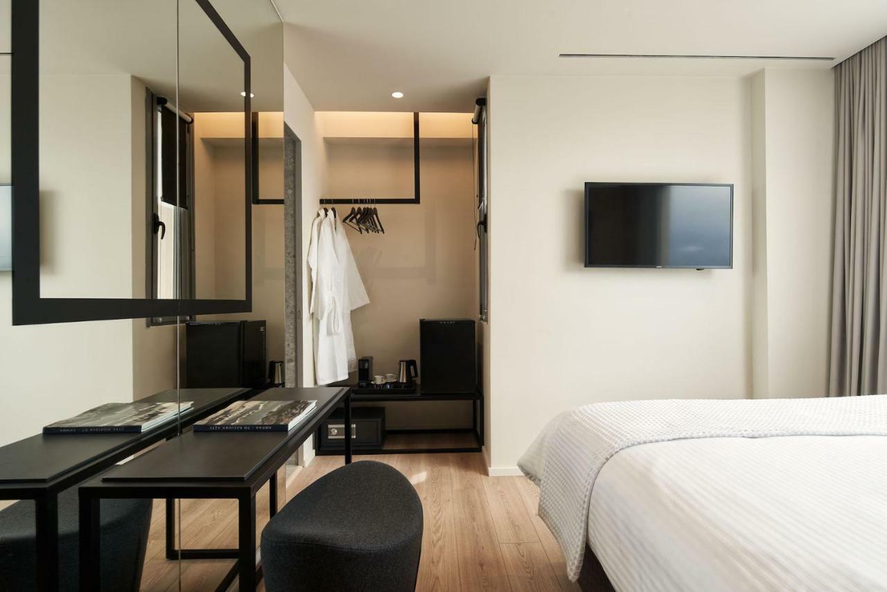 Urban Frame Plaka Hotel Atenas Exterior foto